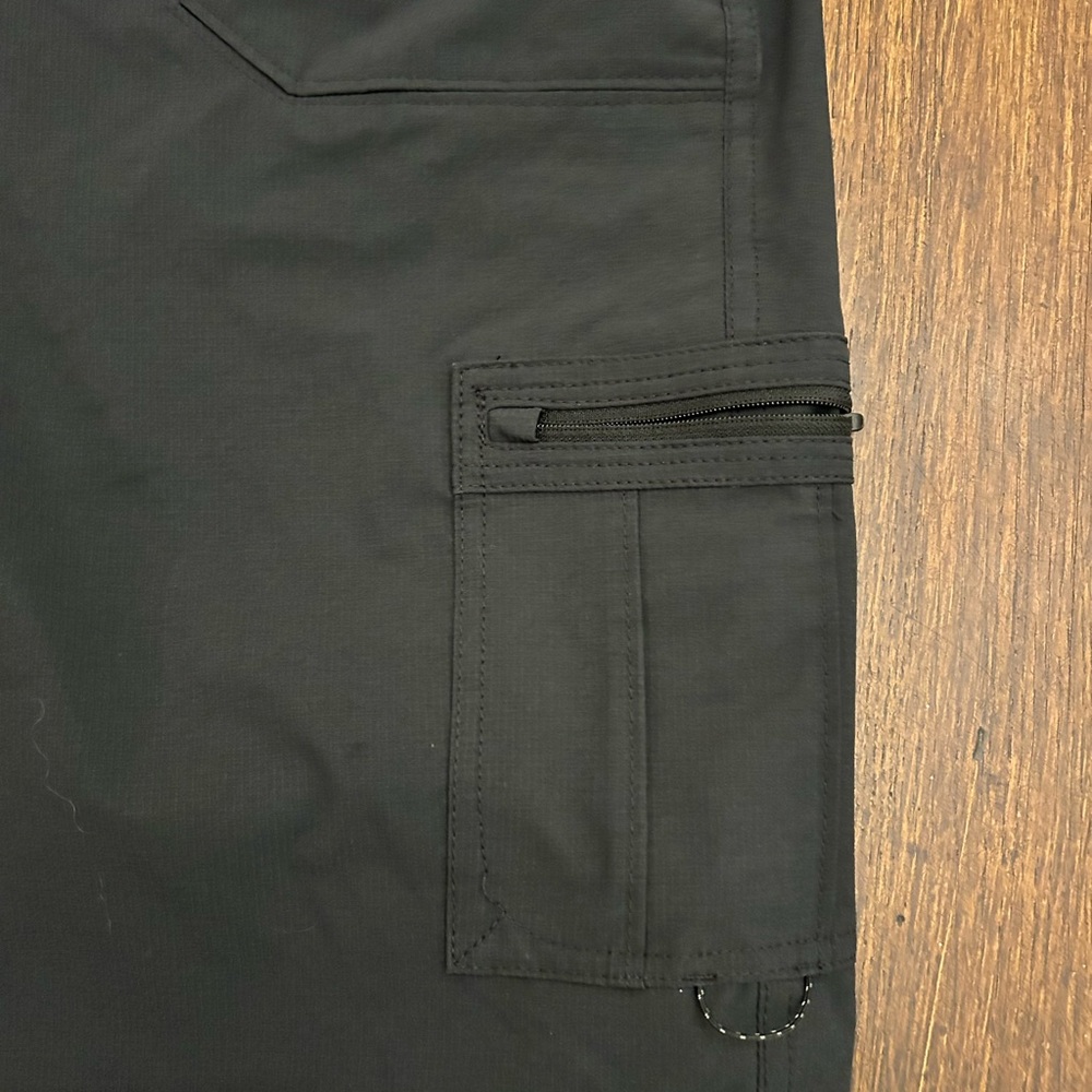 Women’s Kuhl Black Hiking Shorts adjustable length size 16 - Picture 3 of 8